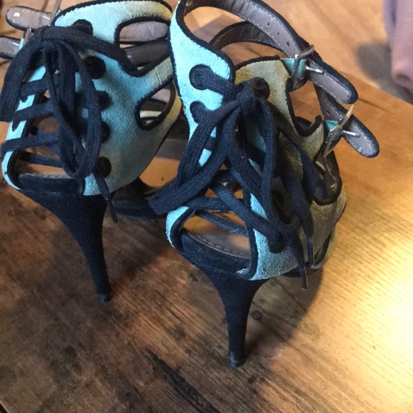 Colin Stuart strappy heeled sandals - Picture 2 of 5